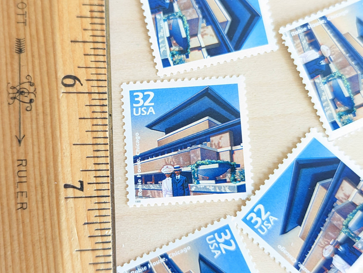 Robie House by Frank Lloyd Wright Chicago, Set of 5, Vintage Unused USPS 32 Cent Postage Stamps, 1900s Celebrate the Century Series 1998, Gummed