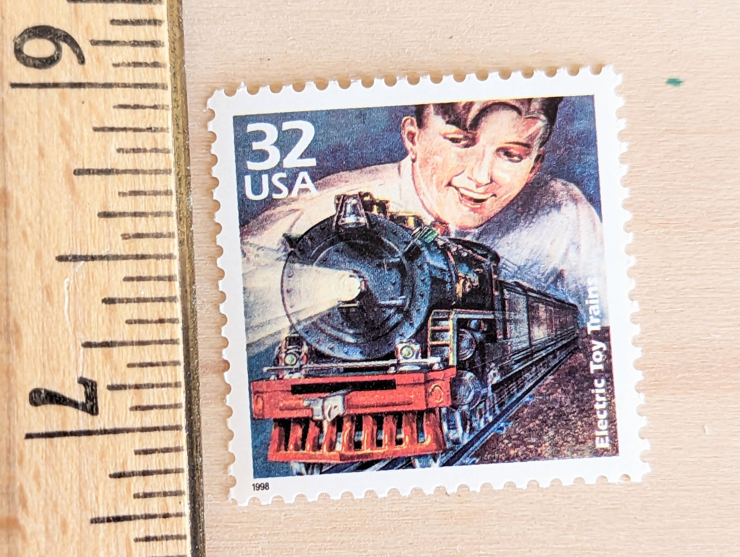 Electric Toy Lionel Trains, Set of 5, Vintage Unused USPS 32 Cent Postage Stamps, 1920s Celebrate the Century Series 1998, Gummed