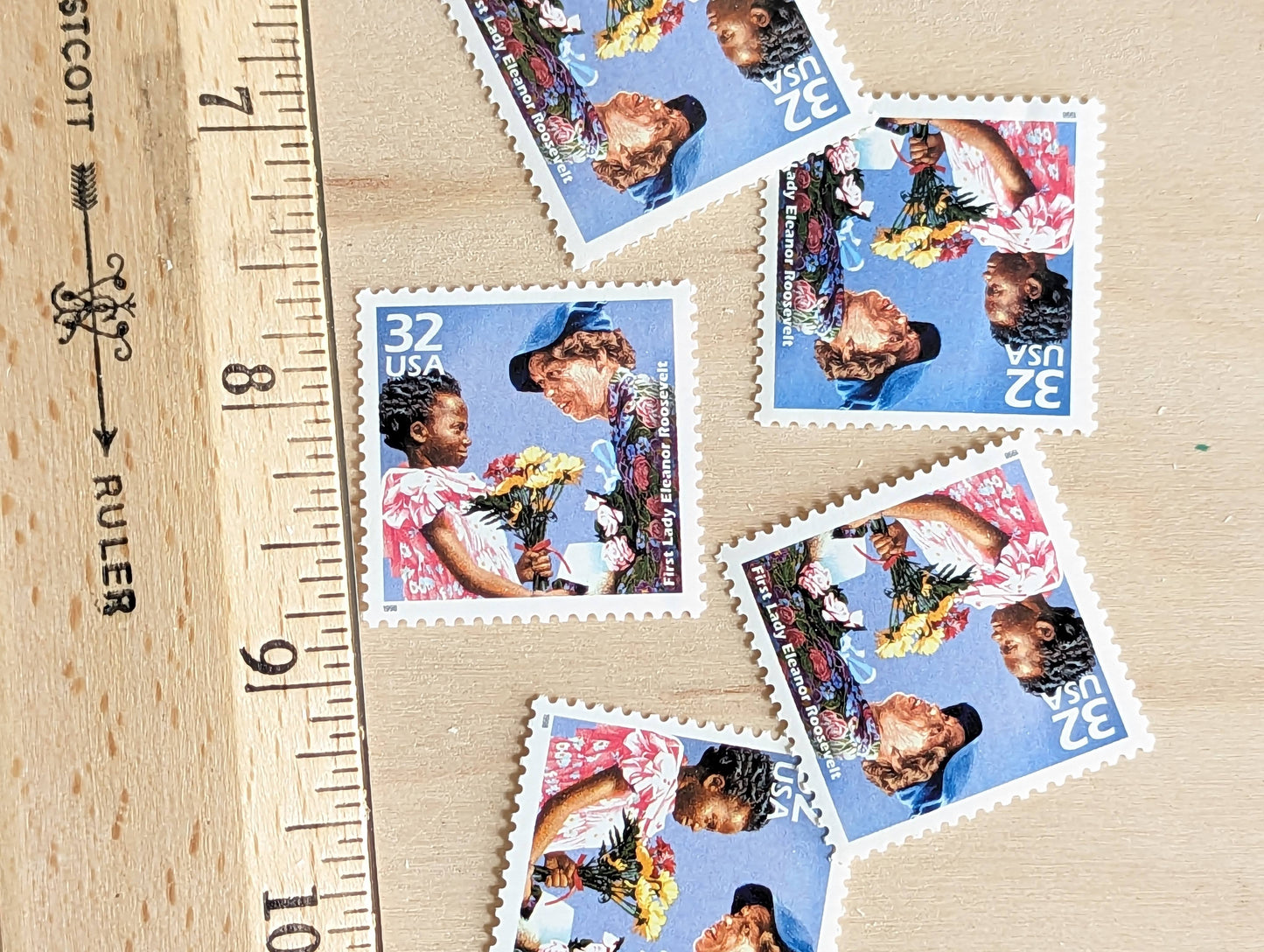 Eleanor Roosevelt stamps, Set of 5, Vintage Unused USPS 32 Cent Postage Stamps, 1930s Celebrate the Century Stamps 1998, Gummed