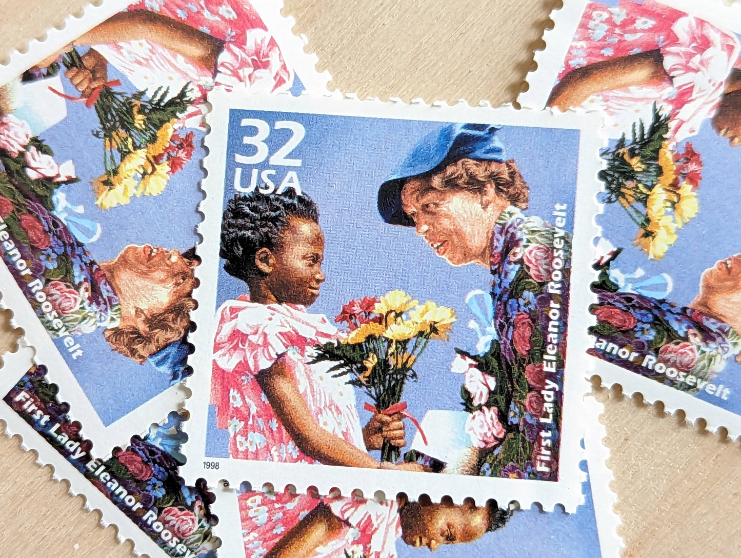 Eleanor Roosevelt stamps, Set of 5, Vintage Unused USPS 32 Cent Postage Stamps, 1930s Celebrate the Century Stamps 1998, Gummed