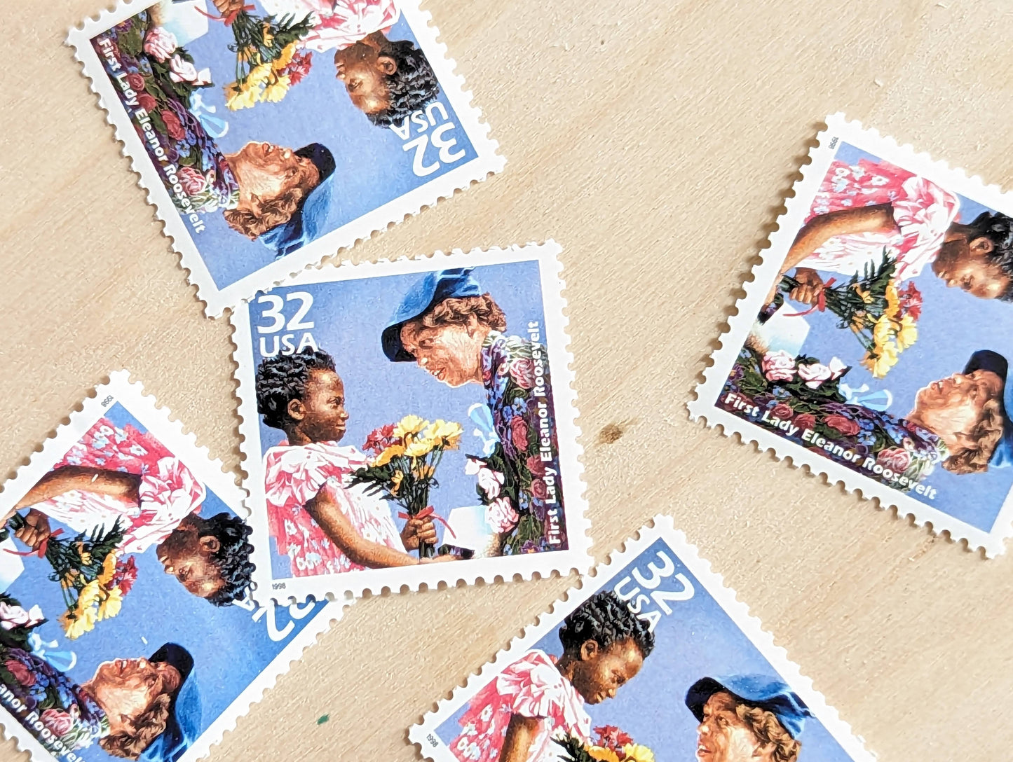 Eleanor Roosevelt stamps, Set of 5, Vintage Unused USPS 32 Cent Postage Stamps, 1930s Celebrate the Century Stamps 1998, Gummed