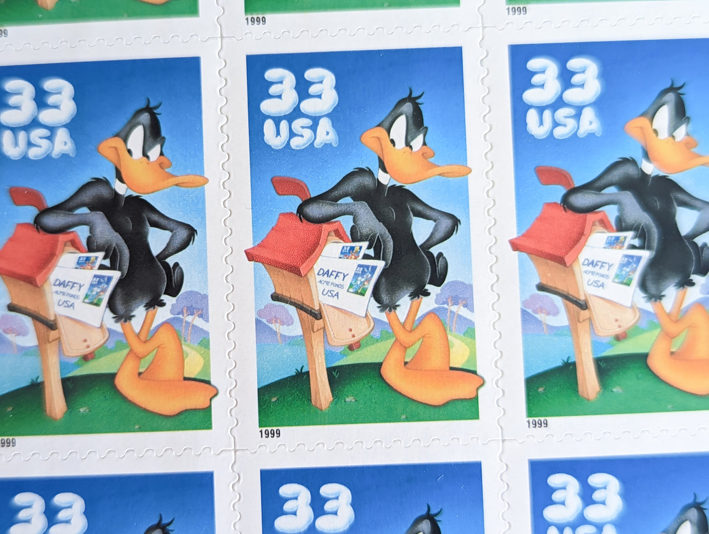 Daffy Duck Looney Tunes, Sheet of 10, Vintage Unused USPS 33 Cent Postage Stamps, Looney Tunes Stamps (Souvenir Sheet), 1999, Gummed