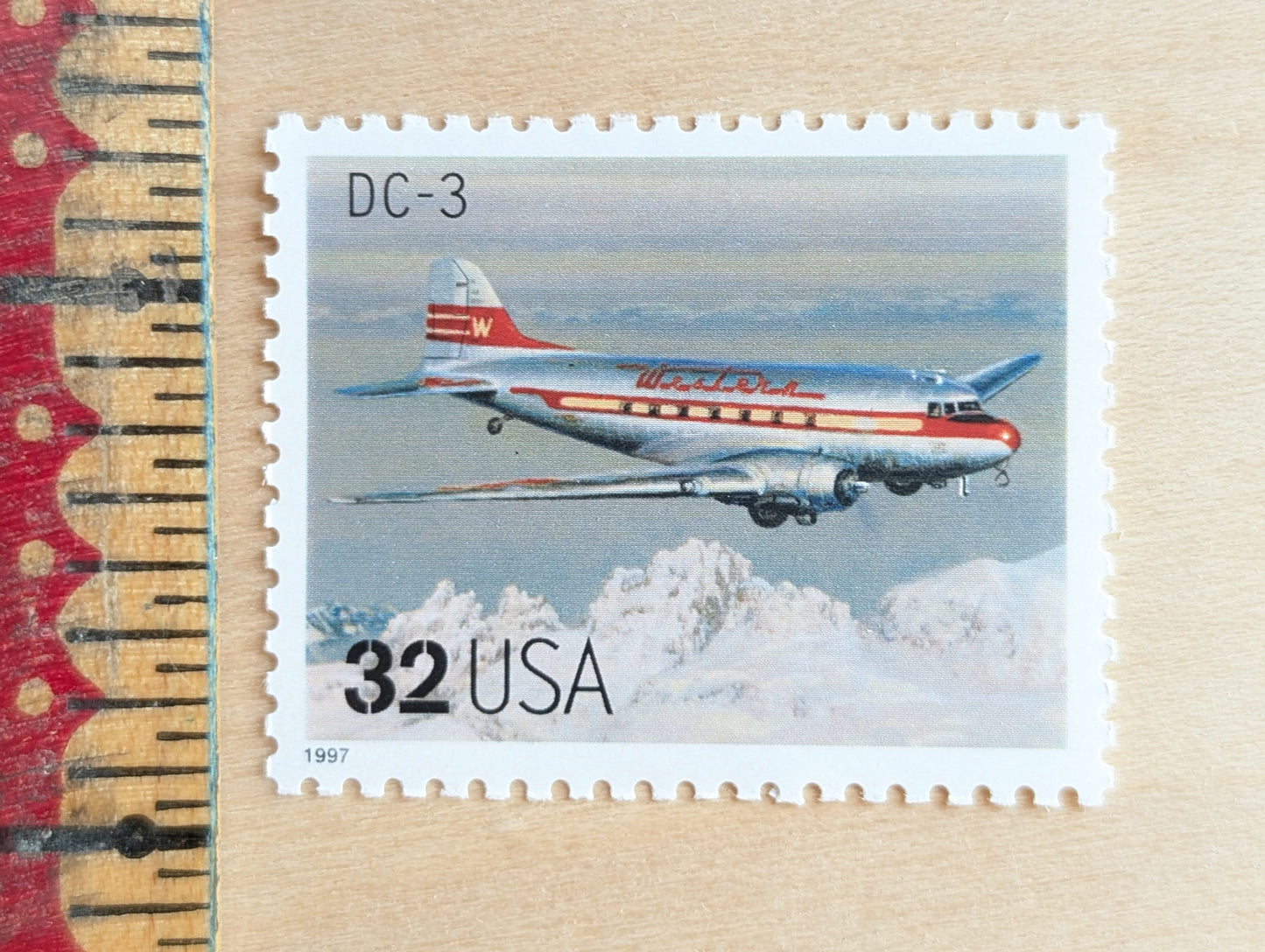 DC-3 Classic American Aircraft, Set of 5, Vintage Unused USPS 32 Cent Postage Stamps, Classic American Aircraft Stamps, 1996, Gummed