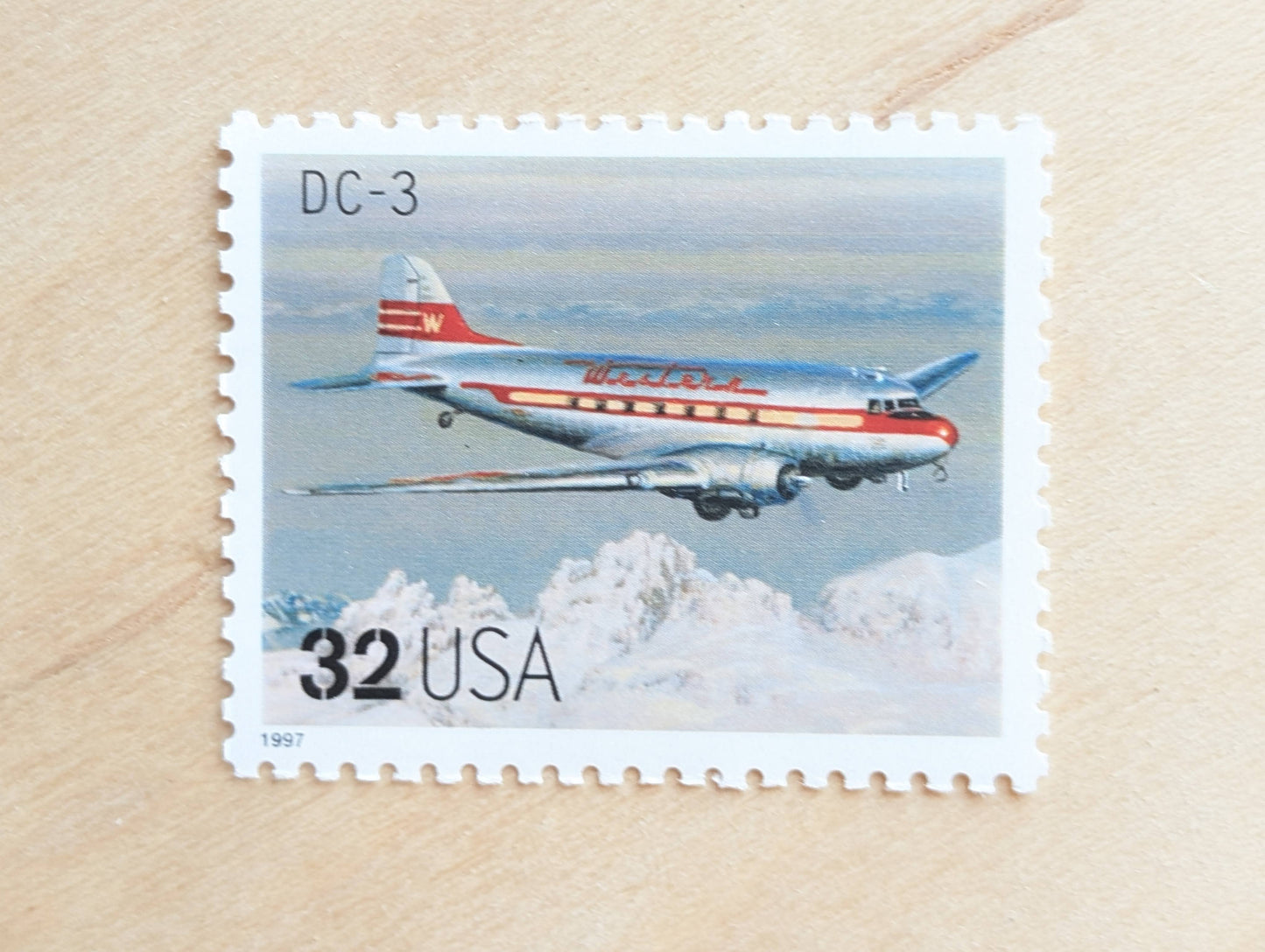DC-3 Classic American Aircraft, Set of 5, Vintage Unused USPS 32 Cent Postage Stamps, Classic American Aircraft Stamps, 1996, Gummed