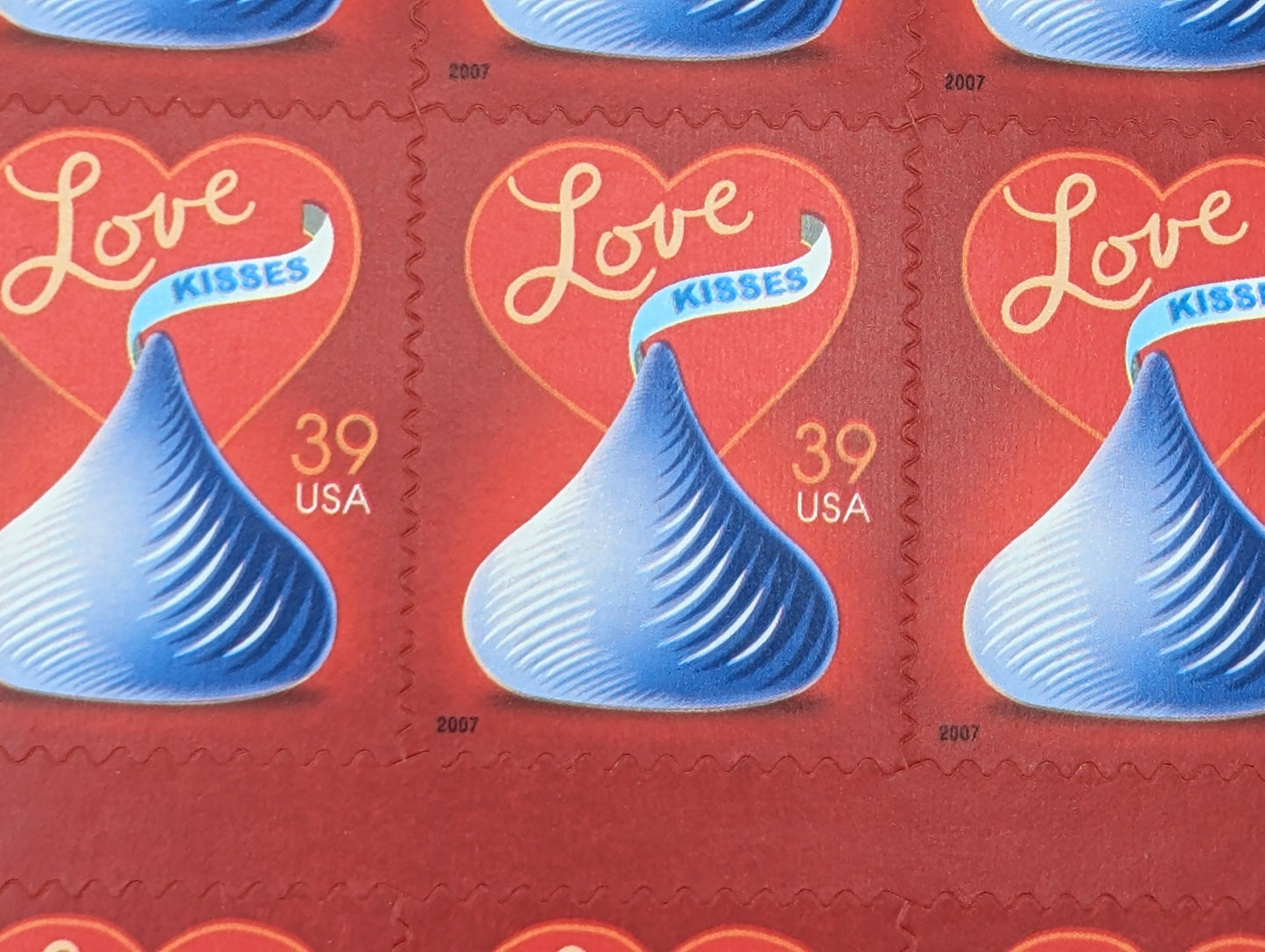 Love Kisses Stamps, Sheet of 20, Vintage Unused USPS 39 Cent Postage Stamps, Love Stamps 2007, Self-Adhesive
