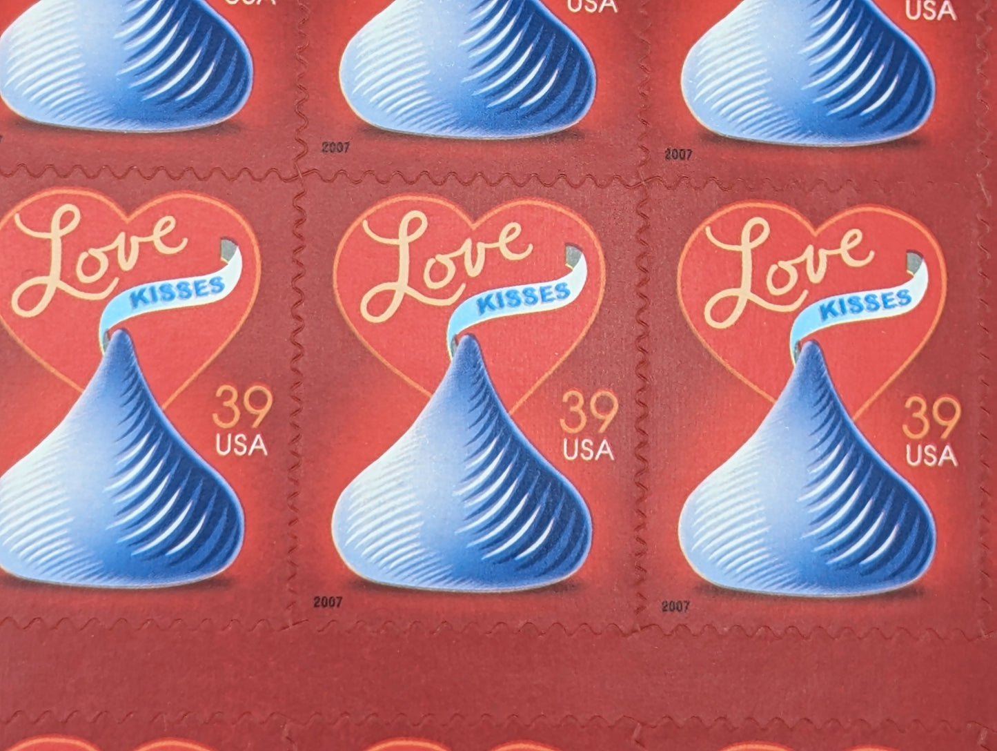 Love Kisses Stamps, Sheet of 20, Vintage Unused USPS 39 Cent Postage Stamps, Love Stamps 2007, Self-Adhesive