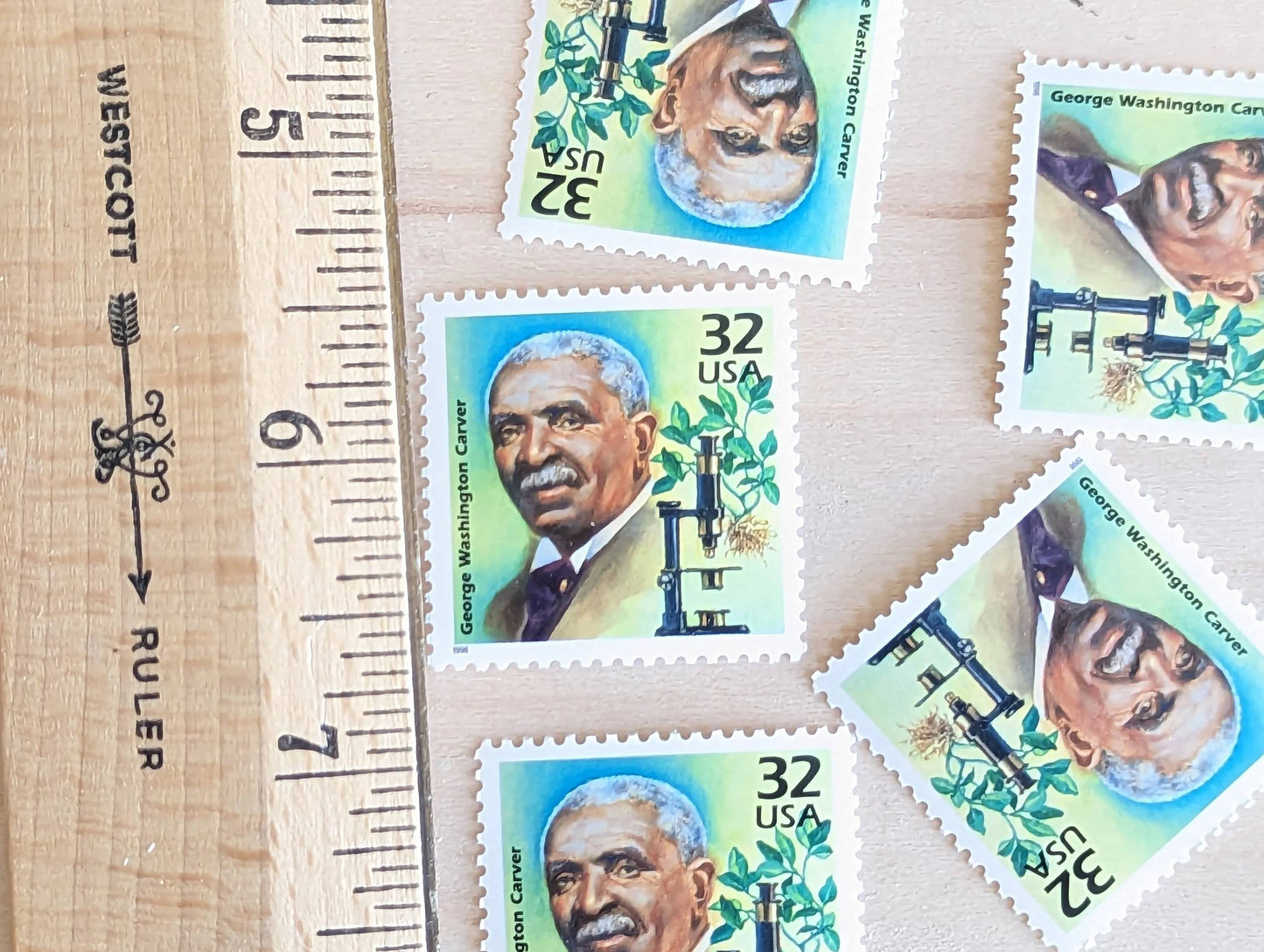 5 George Washington Carver, 32 Cent, 1998, 1910s Celebrate The Century, Unused Postage Stamps