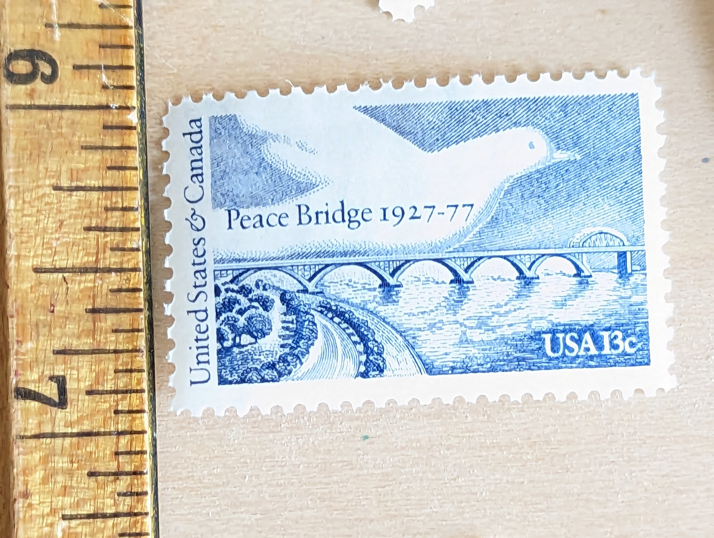 10 United States and Canada Peace Bridge, 1927-77 Stamps, 13 Cent 1977 Unused Postage Stamps