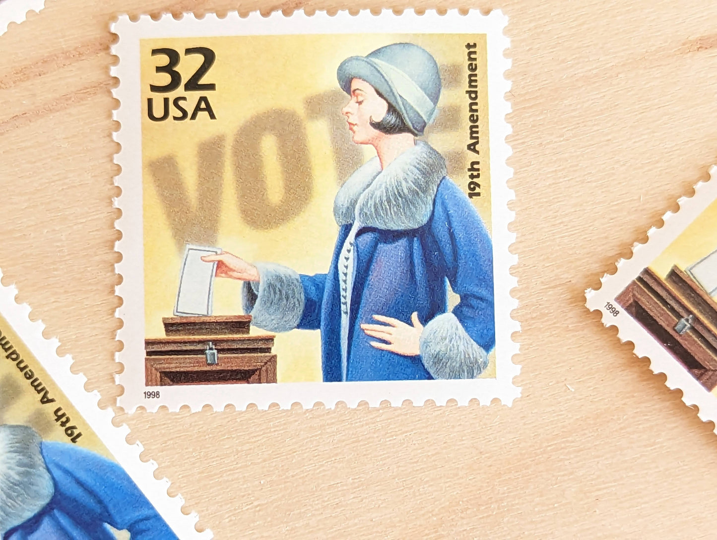 5 The 19th Amendment, 32 Cent, 1998, 1920s Celebrate The Century, Unused Postage Stamps