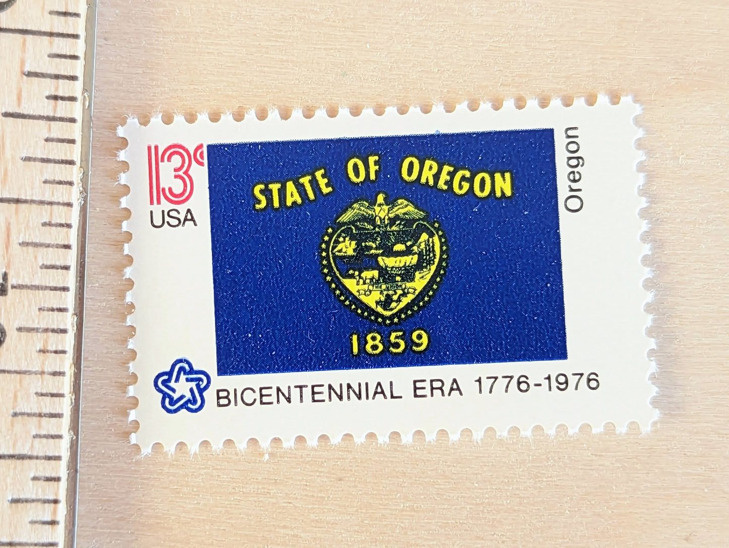 10 Oregon State Flag Stamps, 13 Cent, 1976, State Flag, Unused Postage Stamps