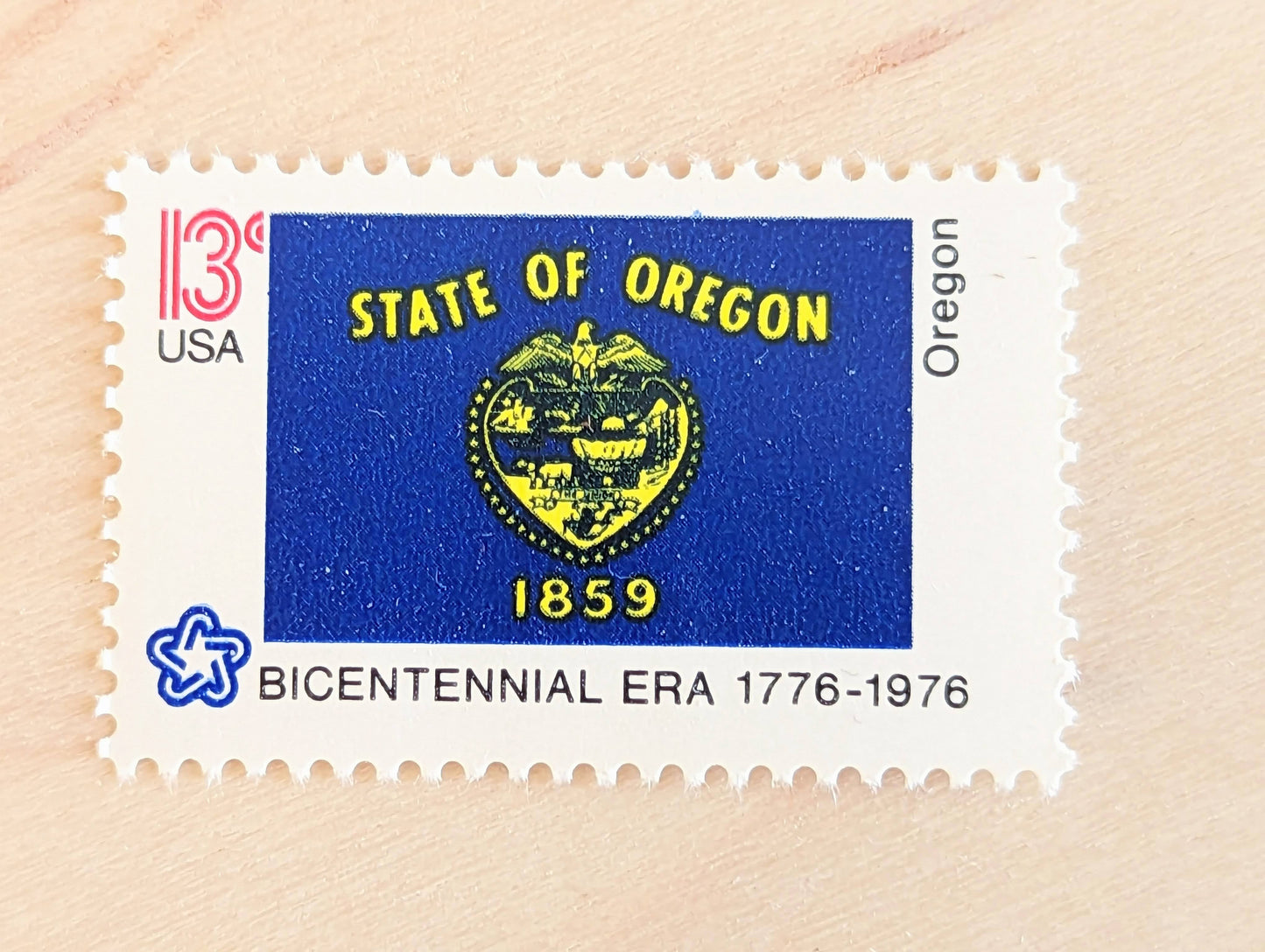 10 Oregon State Flag Stamps, 13 Cent, 1976, State Flag, Unused Postage Stamps