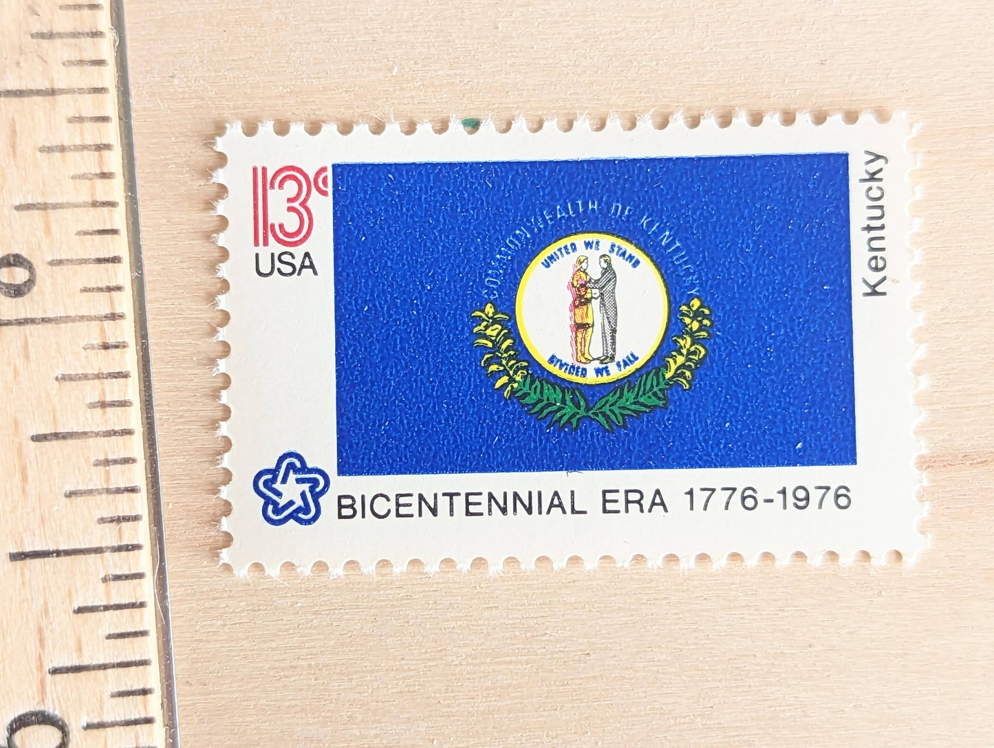 10 Kentucky State Flag Stamps, 13 Cent, 1976, State Flag, Unused Postage Stamps