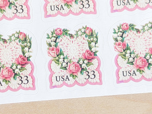 Sheet of 20 Lace and Rose Heart Whreath Stamps, 33 cent stamps, 1999 Unused USPS Postage Stamps