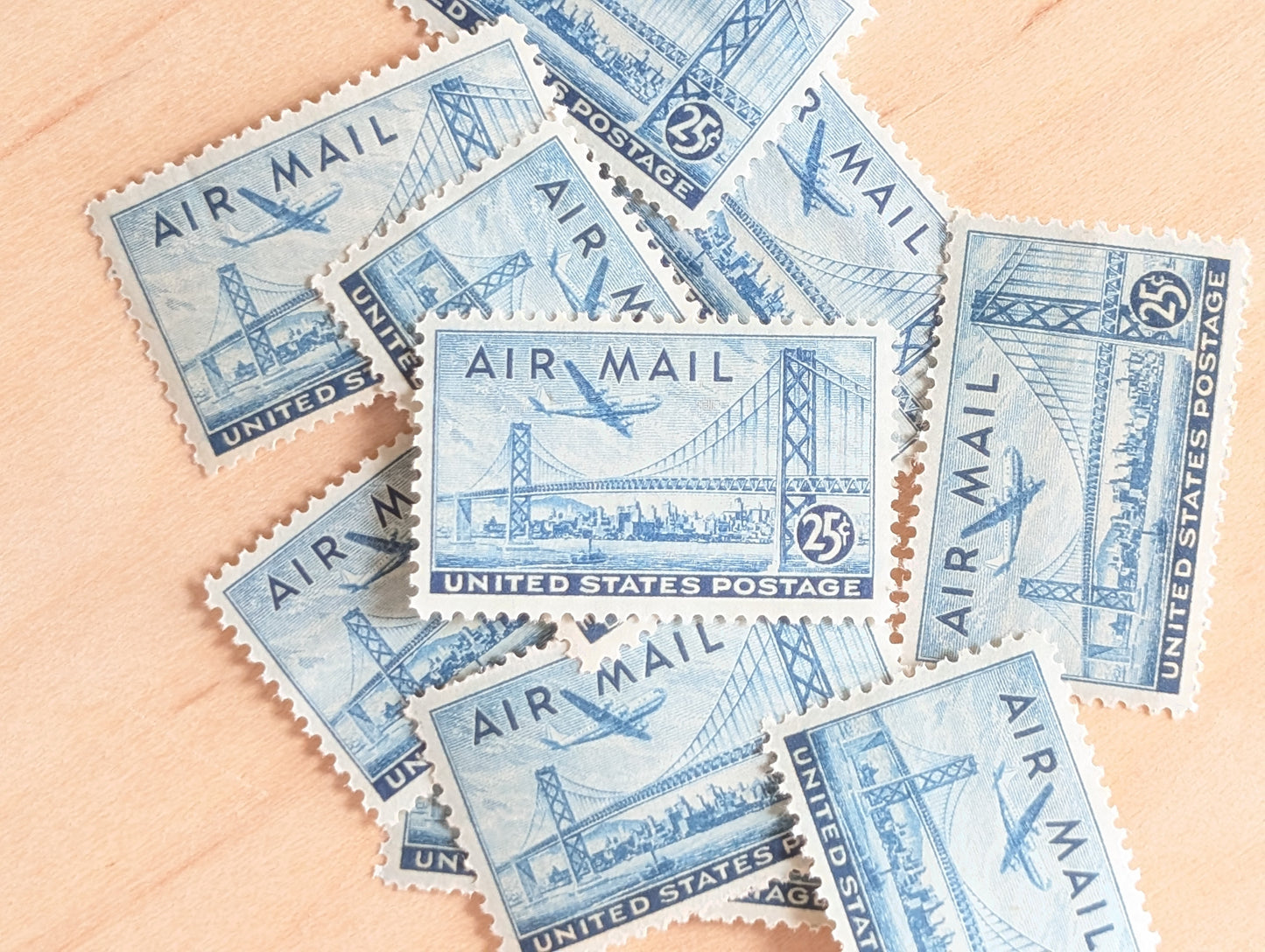 10 US Airmail Postage Stamps, 25 Cent Stamps, 1946 Unused US Postage Stamps