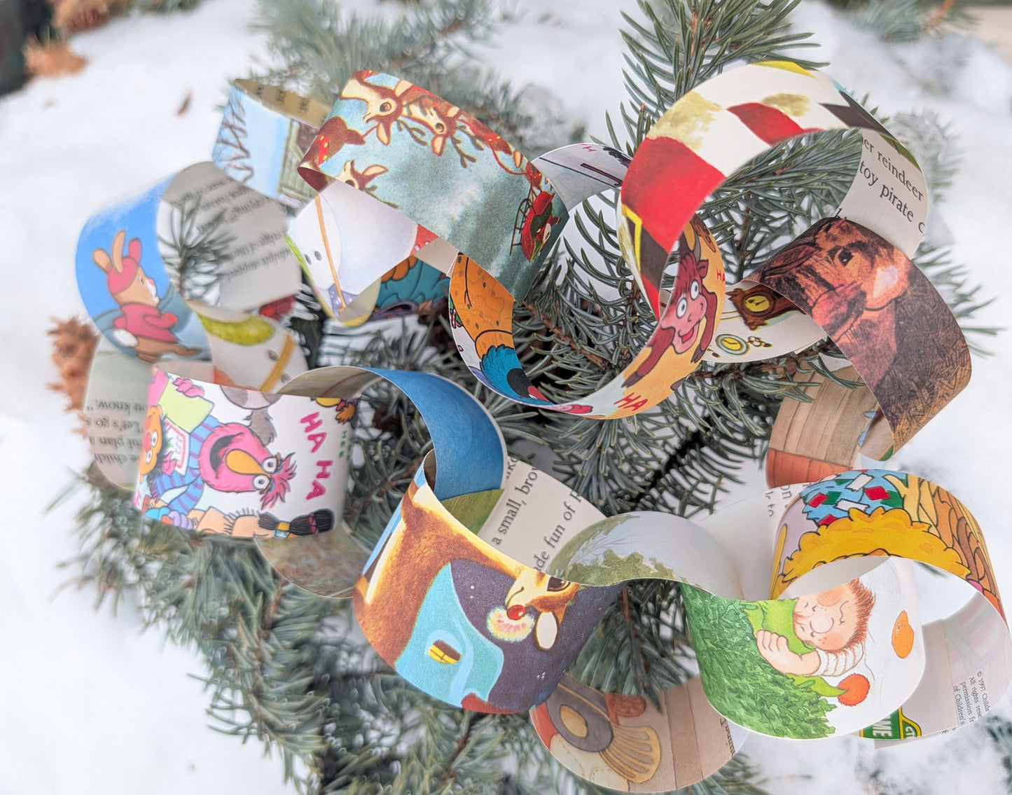 Christmas Golden Book Paper Chain Kit, 31 Chains and Number Stickers to Count Down or Decorate, Made with Book Pages, 1 or 1.5 Inches Wide