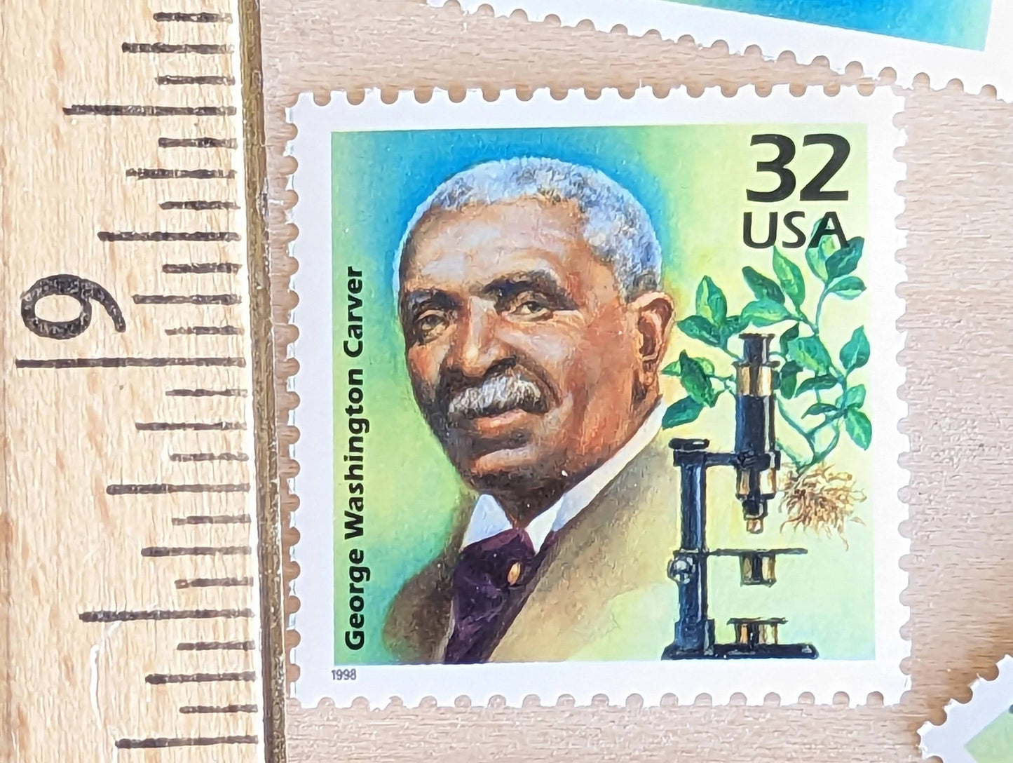 5 George Washington Carver, 32 Cent, 1998, 1910s Celebrate The Century, Unused Postage Stamps